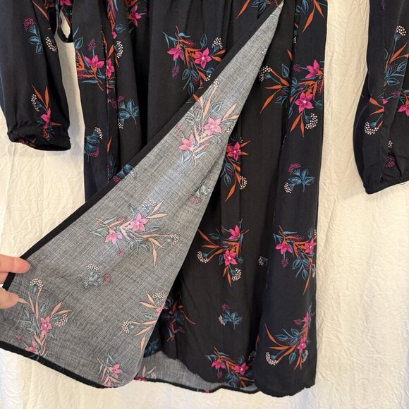 GAP Black Wrap Dress With Pink Floral Print Long Sleeve Size Small Church - Picture 10 of 13